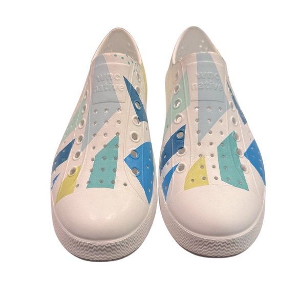 Native Shoes Colorful Flats - Picture 2 of 5